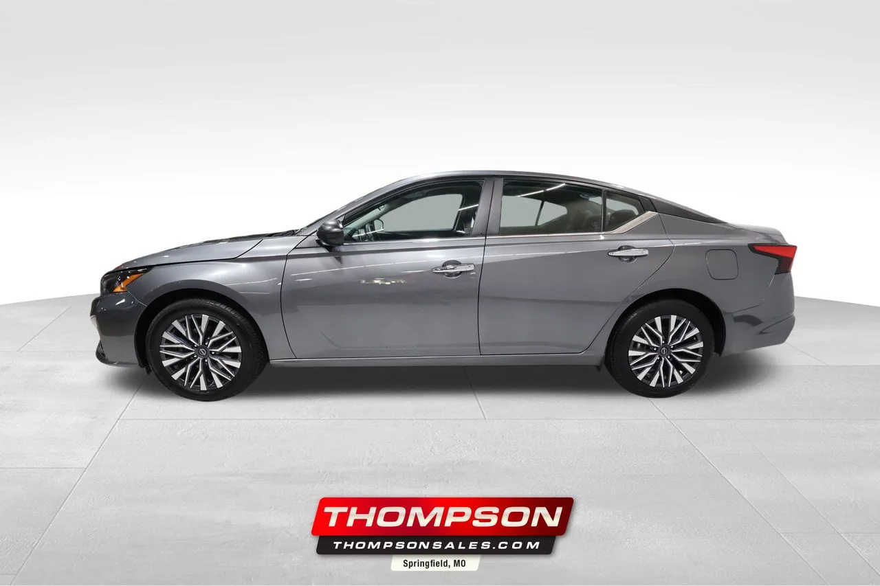 Used 2025 Gray Nissan 2.5 SV image 1