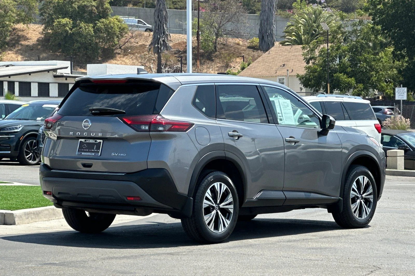 Used 2021 Gray Nissan SV image 3