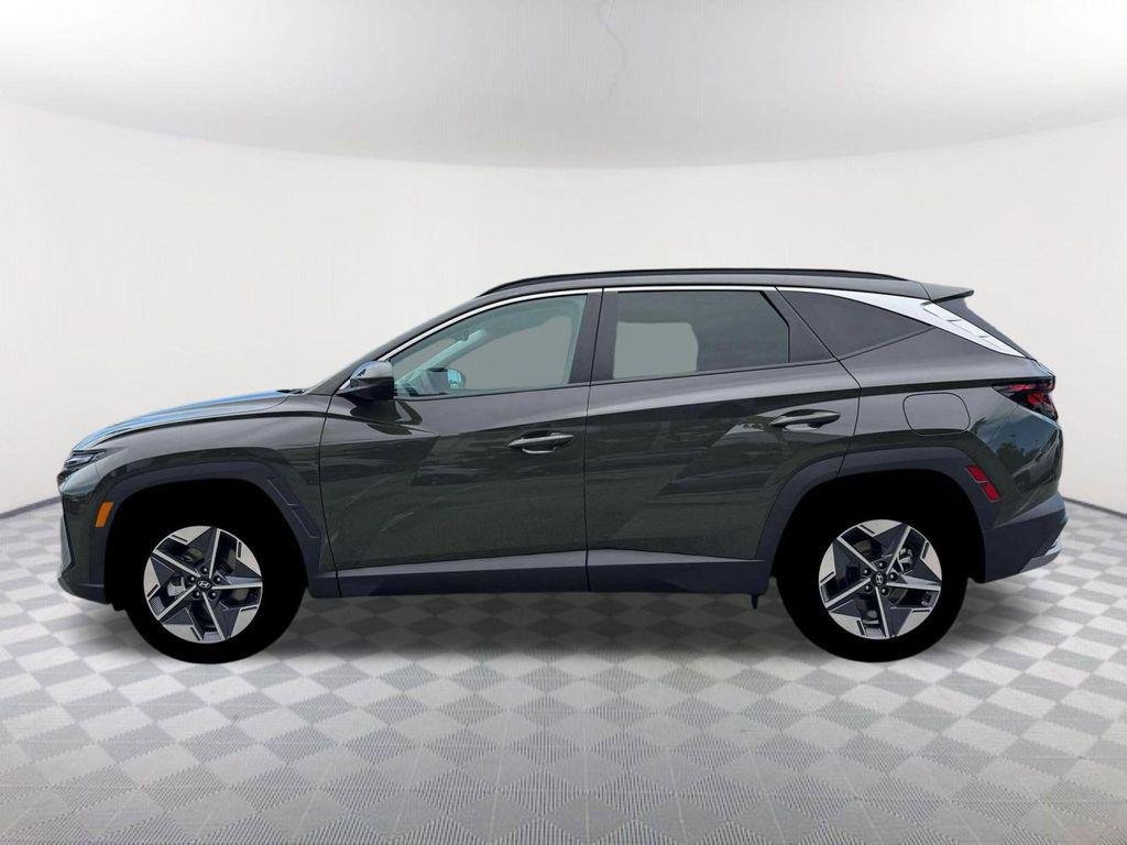 New 2026 Green Hyundai SEL AWD image 3