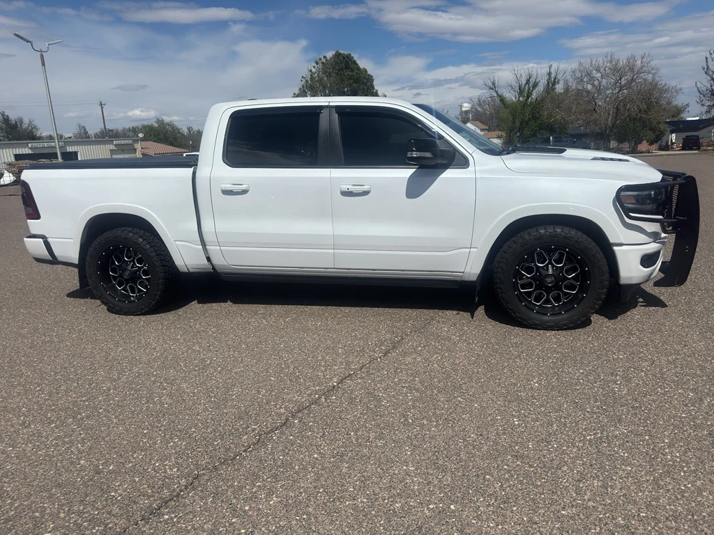 Used 2022 Ivory White Tri-Coat Pearlcoat Ram Limited image 5
