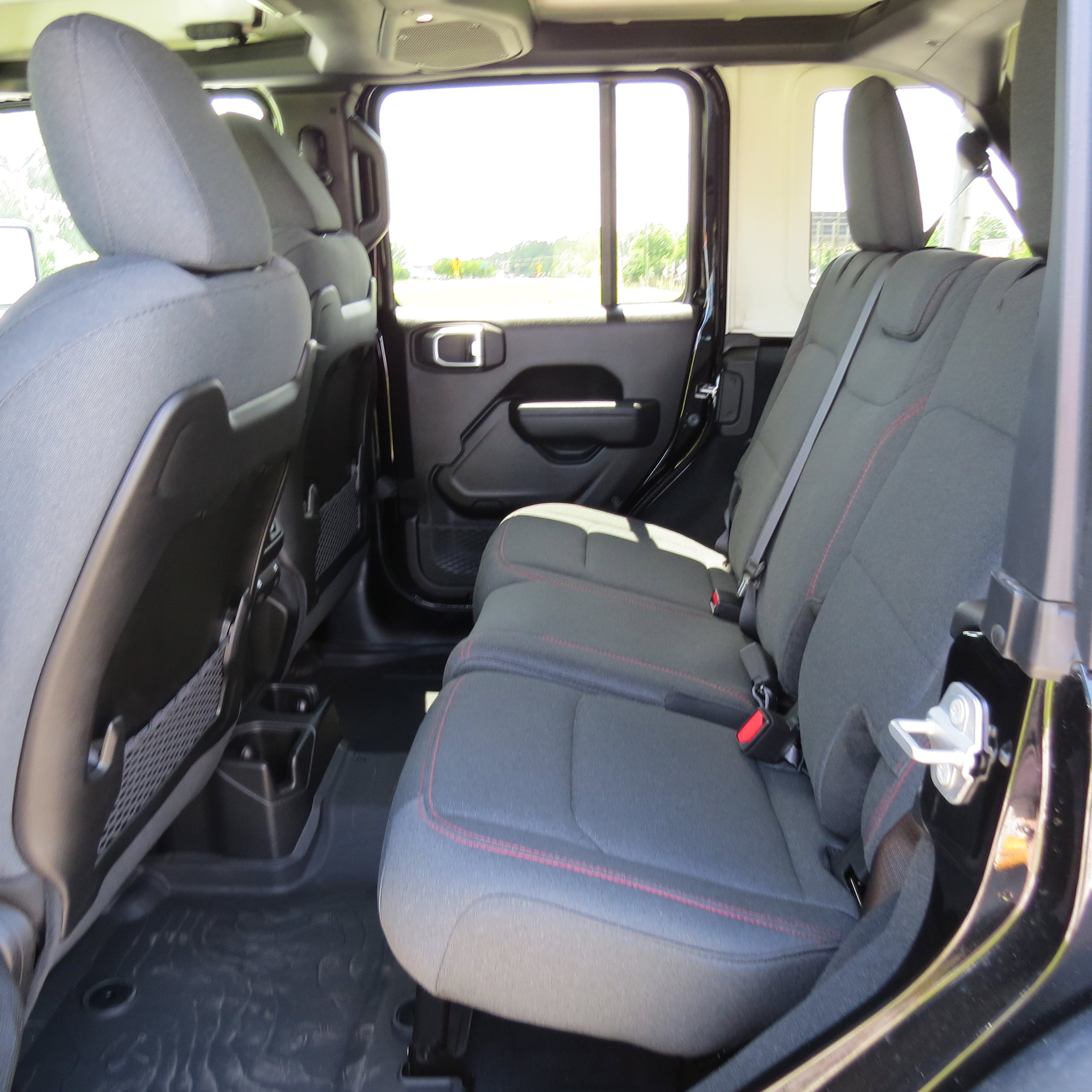 Used 2024 Black Clearcoat Jeep Rubicon image 13