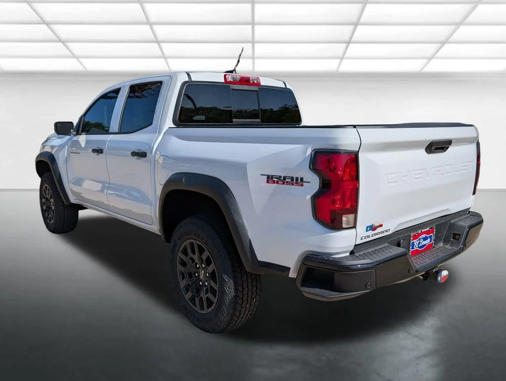 New 2026 Summit White Chevrolet Trail Boss image 2