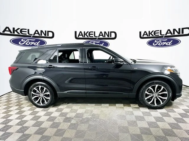 New 2026 Ford Explorer ST-Line