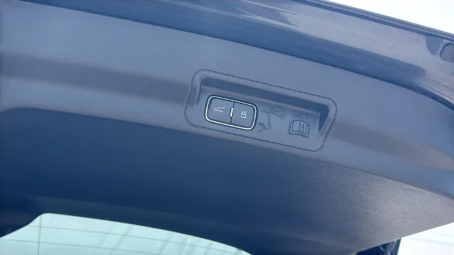 Used 2024 Blue Ford XLT image 16