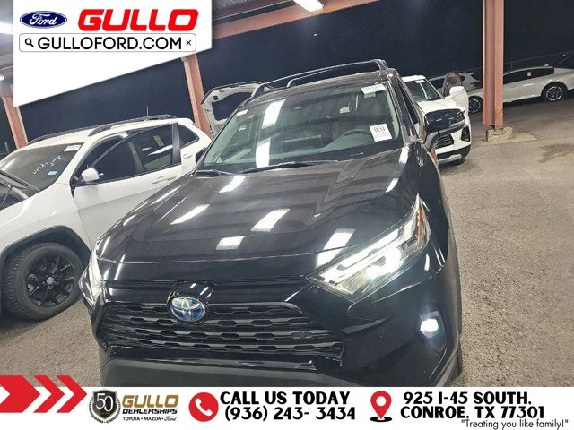 Used 2024 Midnight Black Metallic Toyota XLE Premium image 2