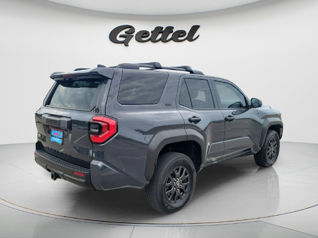 Certified Used 2025  Toyota SR5 image 5