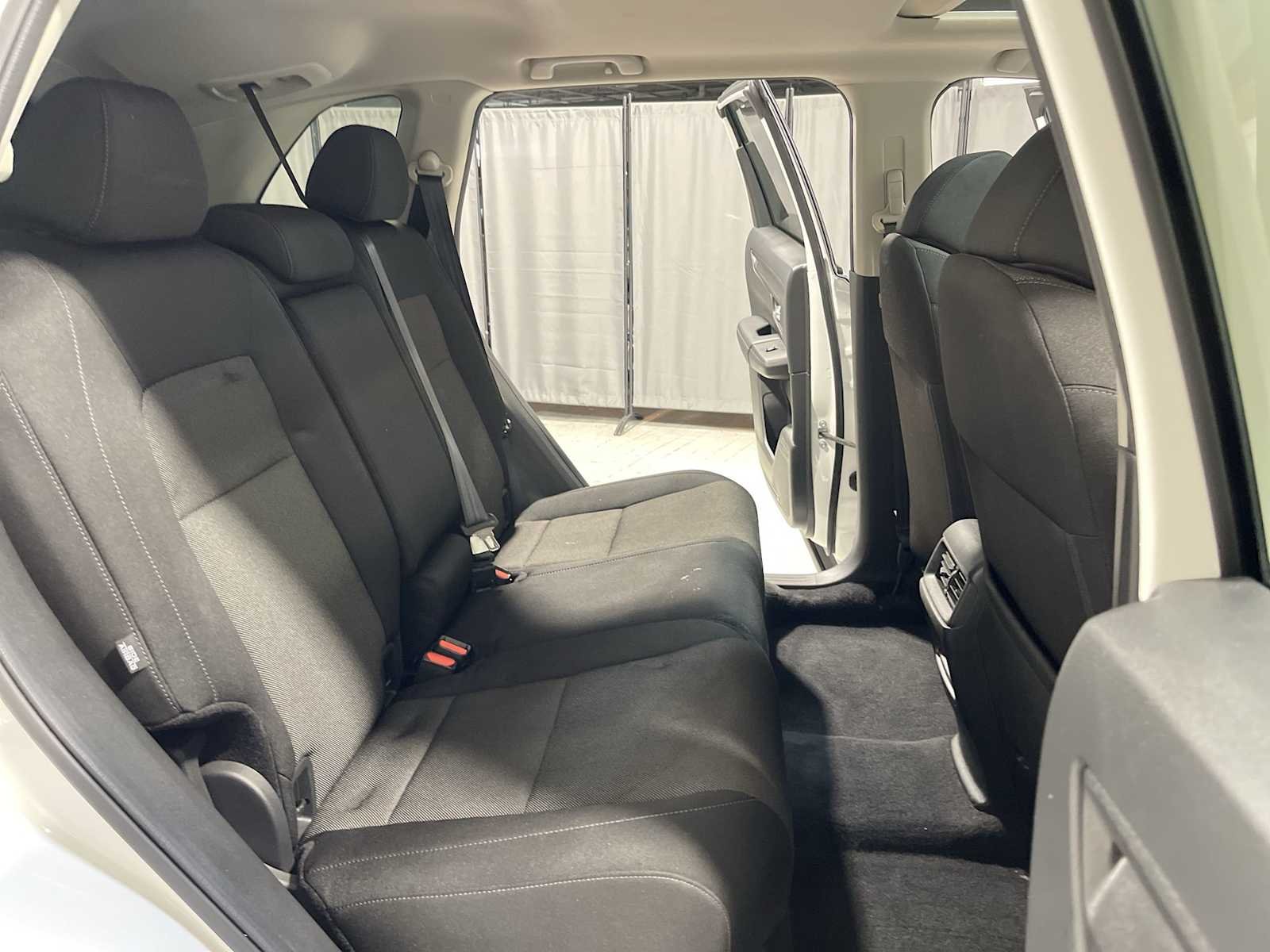 Used 2024 Platinum White Pearl Honda EX image 13