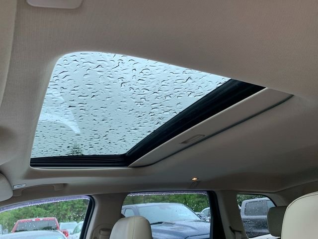 Used 2017 White Jeep Limited image 20