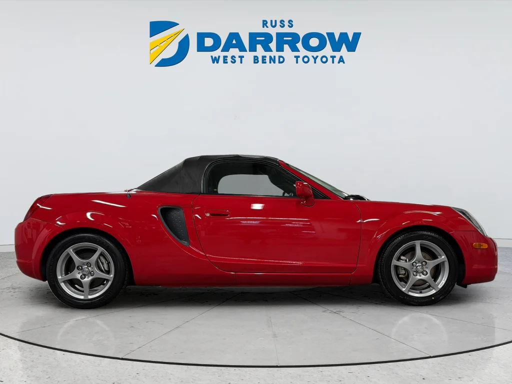 Used 2000 Red Toyota Base image 11