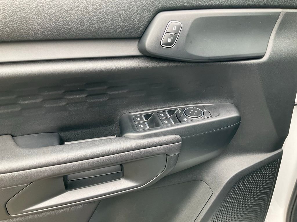 Used 2025 Oxford White Ford XL image 18