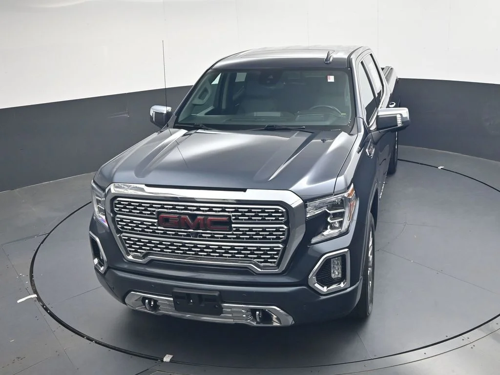 Used 2022 Blue GMC Denali image 33