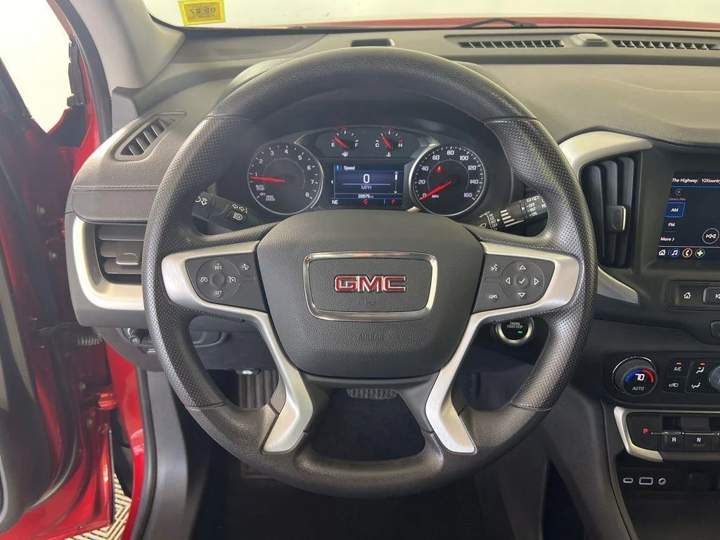 Used 2023 Volcanic Red Tintcoat GMC SLE image 8