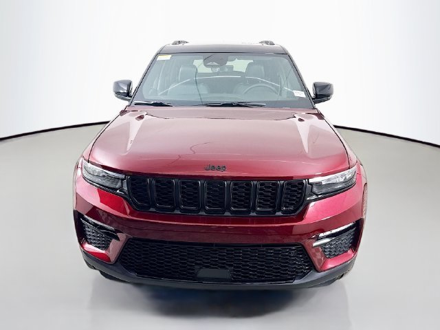 New 2025 Velvet Red Pearl-Coat Exterior Paint Jeep Limited image 2