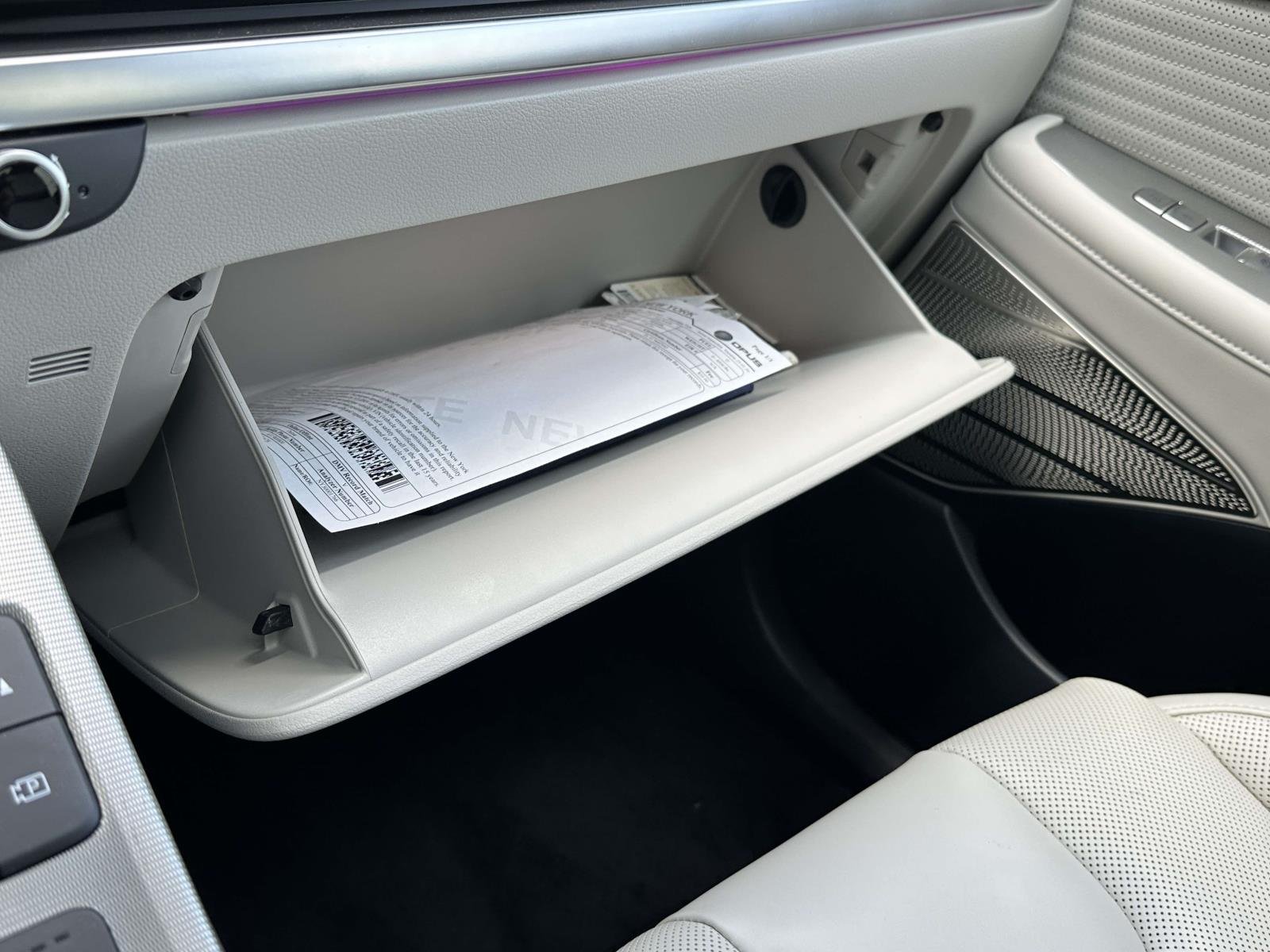 Certified Used 2025 White Hyundai Calligraphy image 39