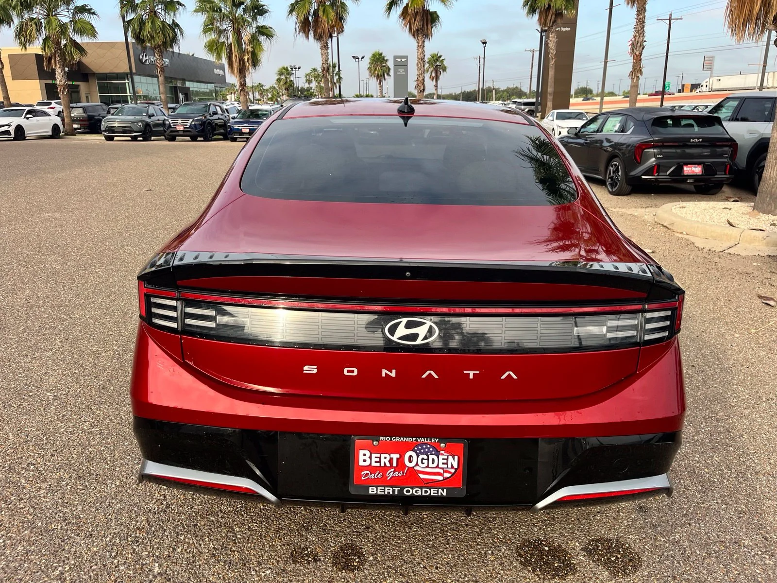 Used 2025 Red Hyundai SEL image 5