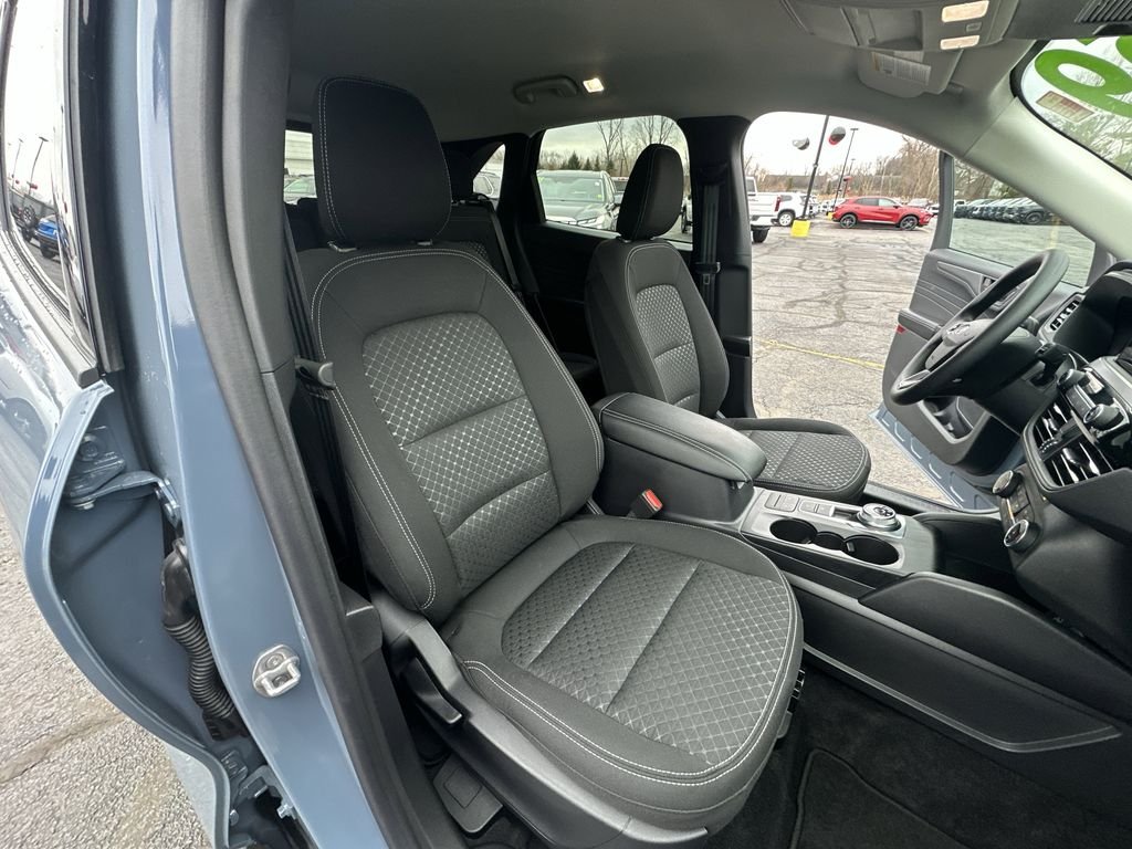 2025 FORD ESCAPE - Image 19