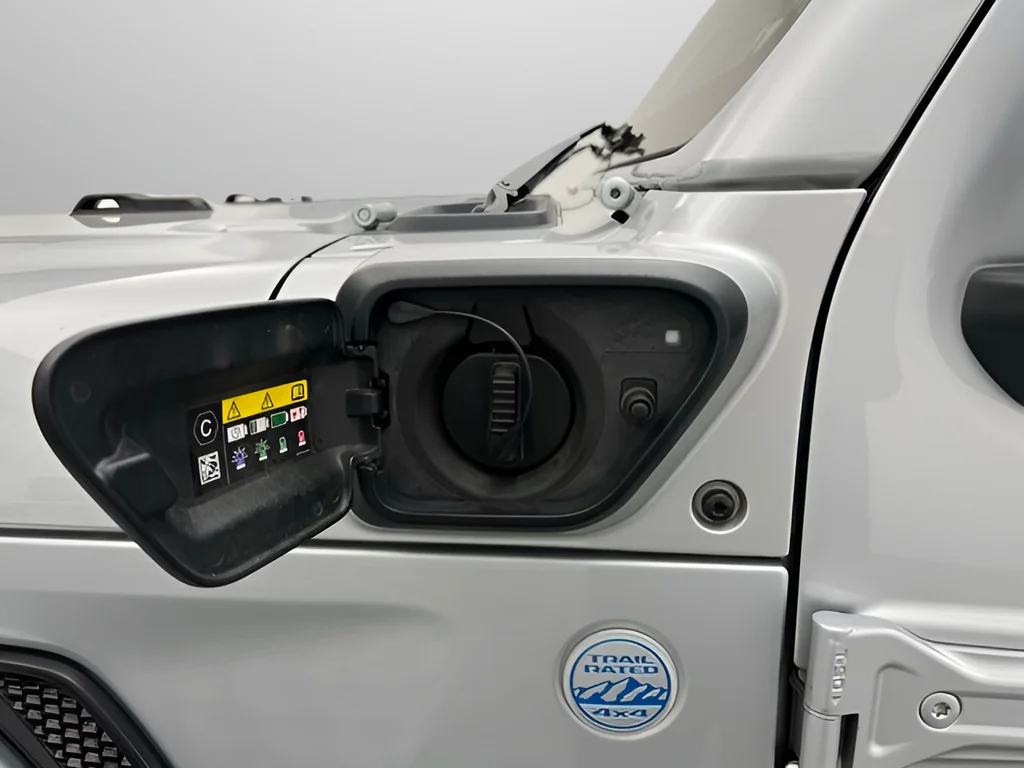 Used 2024 Silver Zynith Clearcoat Jeep Sahara 4xe image 4