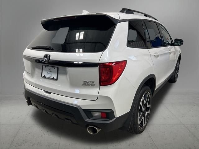 Certified Used 2022 Platinum White Pearl Honda Elite image 6