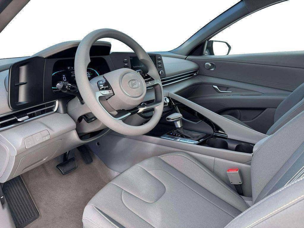 New 2026 White Hyundai Blue image 14
