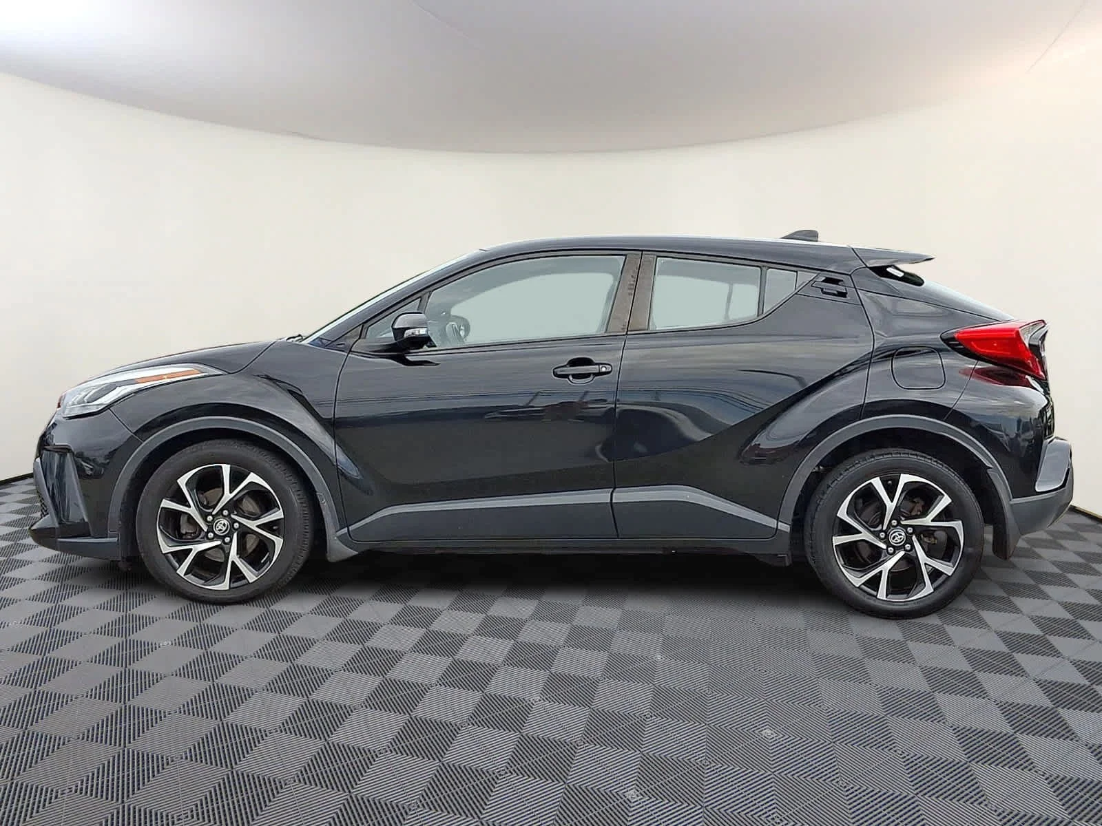Certified Used 2020 Black Sand Pearl Toyota XLE image 9