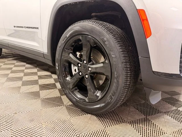 Used 2023 Jeep Grand Cherokee L Altitude with VIN 1C4RJKAG8P8812394 for sale in Shakopee, Minnesota