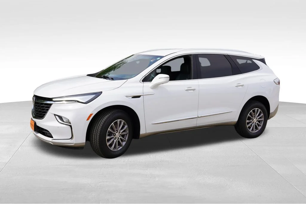 Used 2022 Summit White Buick Premium Group image 10