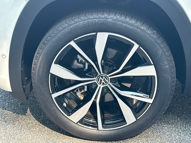 New 2026 White Volkswagen SEL Premium R-Line image 11