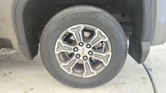 Used 2019 Smokey Quartz Metallic GMC SLT image 22