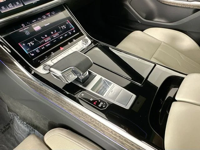 Used 2023  Audi L 55 image 14