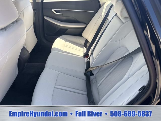 Certified Used 2024 Carbon Blue Hyundai SEL image 14