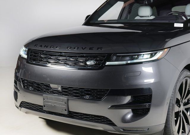 Used 2023 Carpathian Gray Premium Metallic Land Rover SE image 7