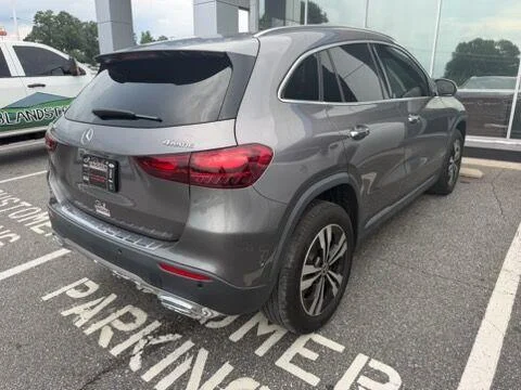 Used 2025 Gray Mercedes-Benz GLA 250 image 3
