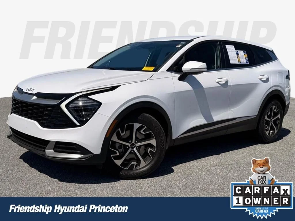 Used 2025 White Kia EX image 1