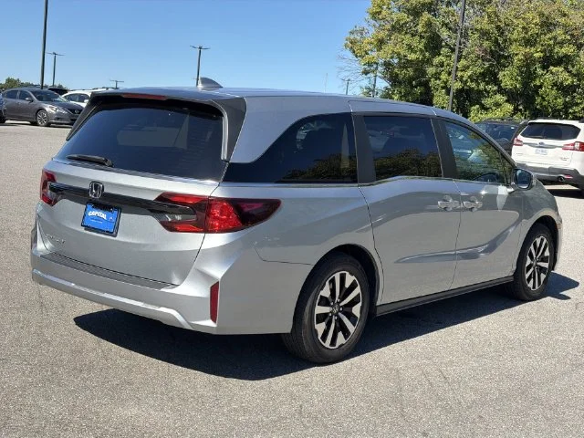 Used 2025  Honda EX-L image 13