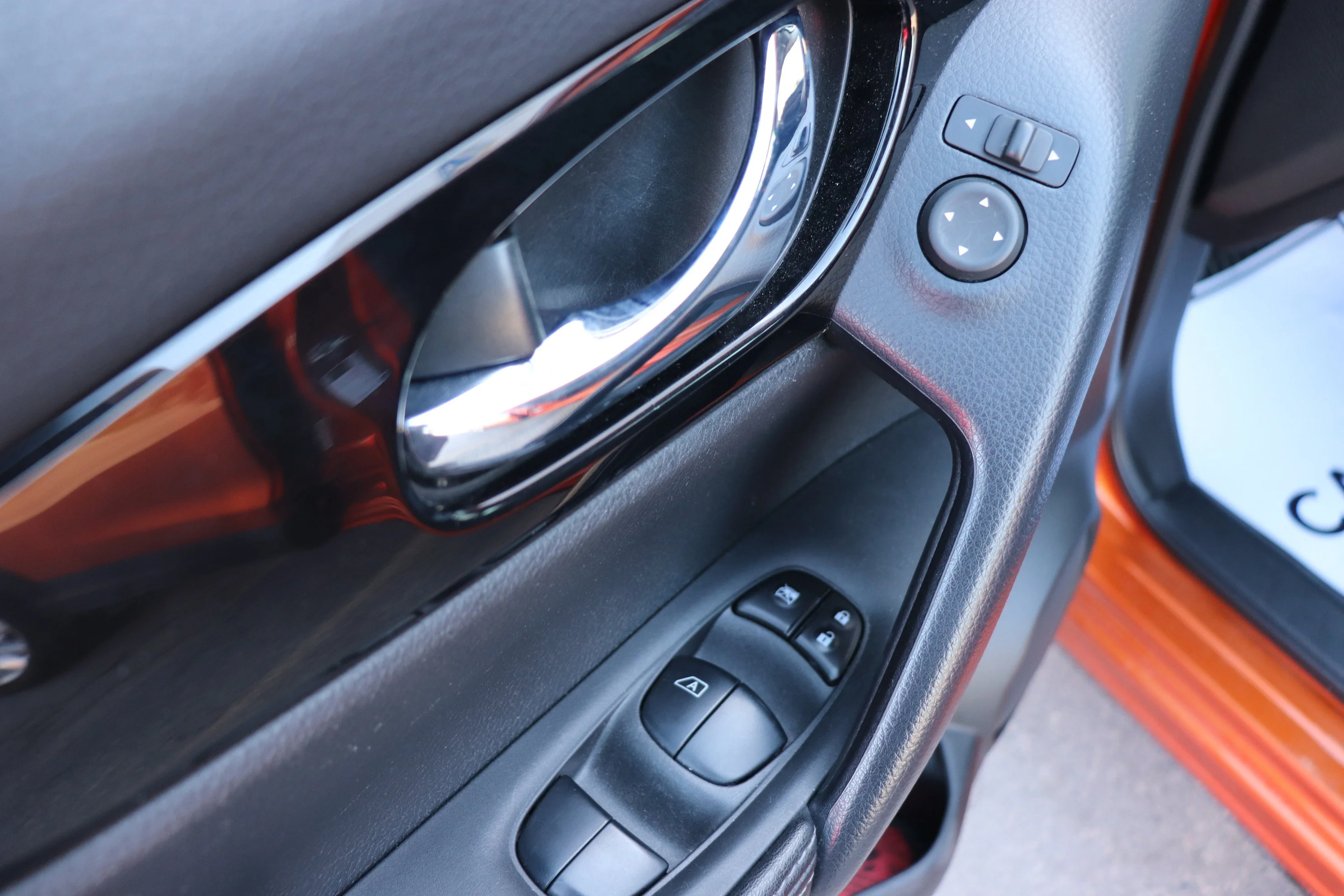 Certified Used 2022 ORANGE Nissan SV image 10