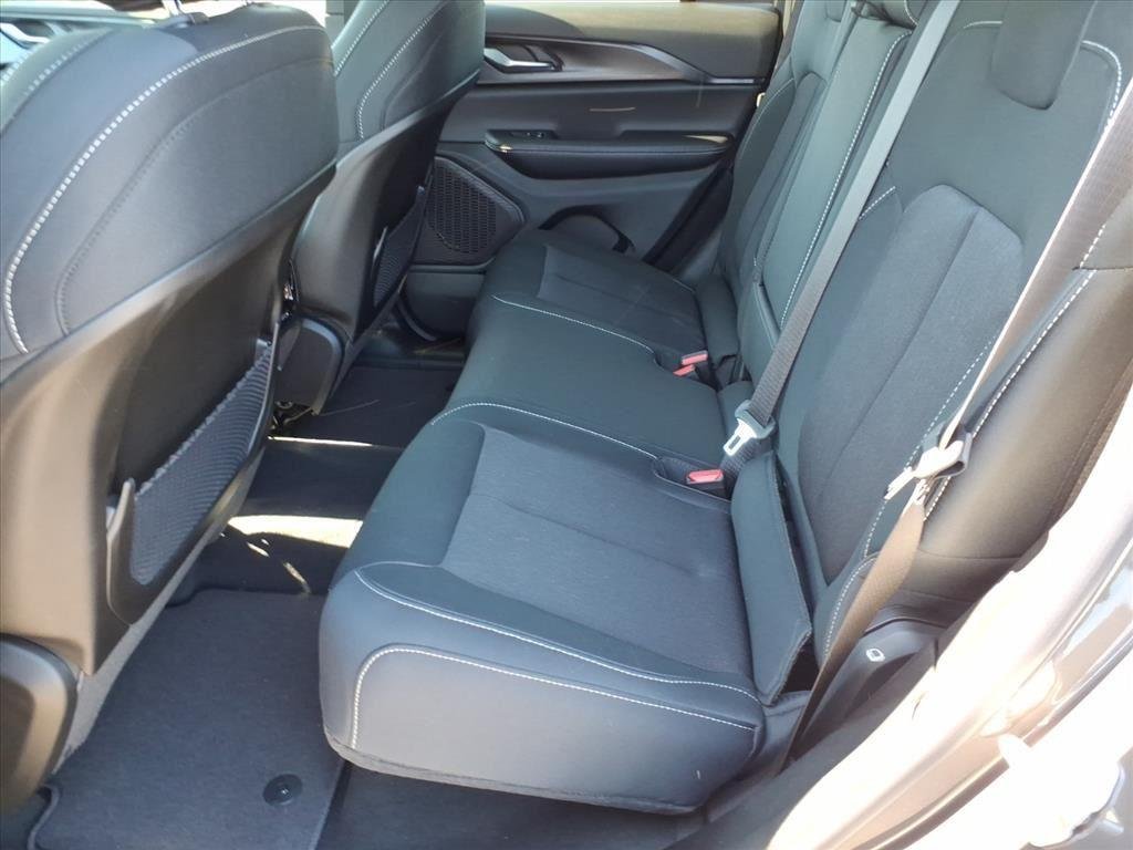 New 2026 Baltic Gray Metallic Clear-Coat Exterior Paint Jeep Laredo image 5