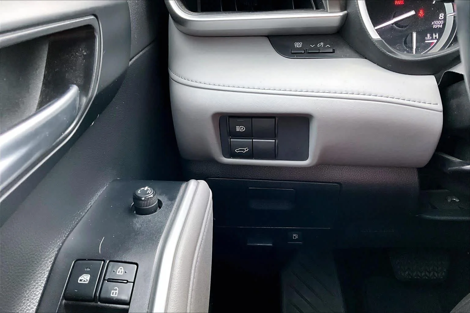 Used 2021 Magnetic Gray Metallic Toyota XLE image 34