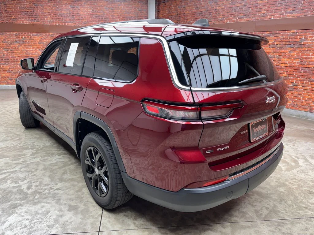 Certified Used 2022 Velvet Jeep Limited image 2