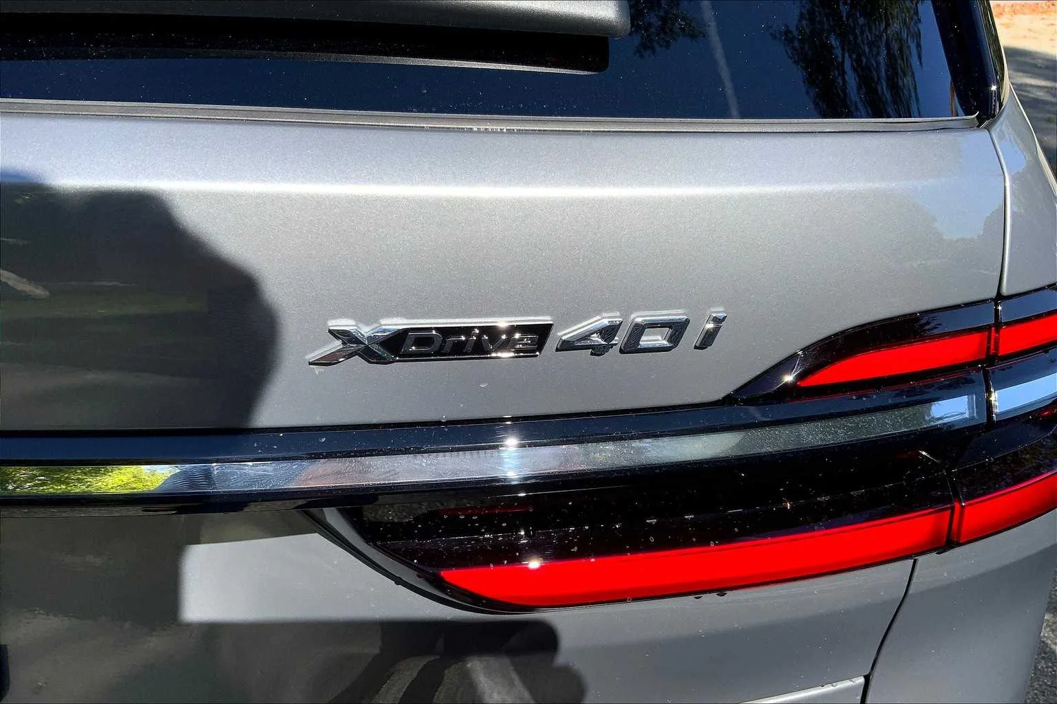 Used 2026 Skyscraper Grey Metallic BMW xDrive40i image 15