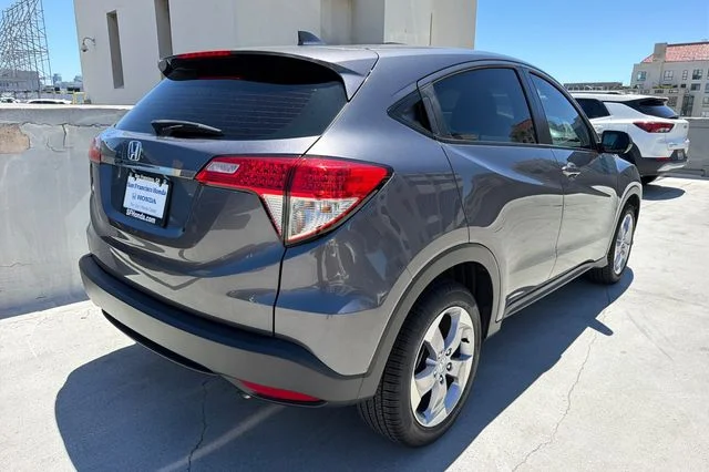 Used 2019 Modern Steel Metallic Honda LX image 7