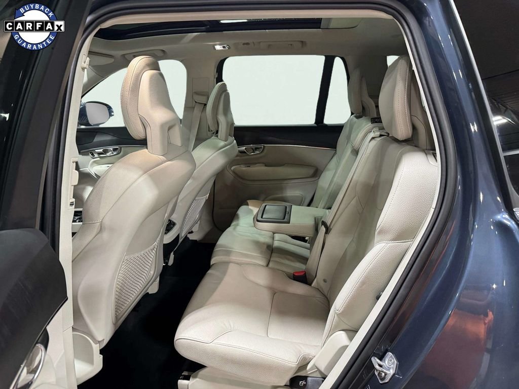 Used 2020 Denim Blue Metallic Volvo T5 Momentum image 24