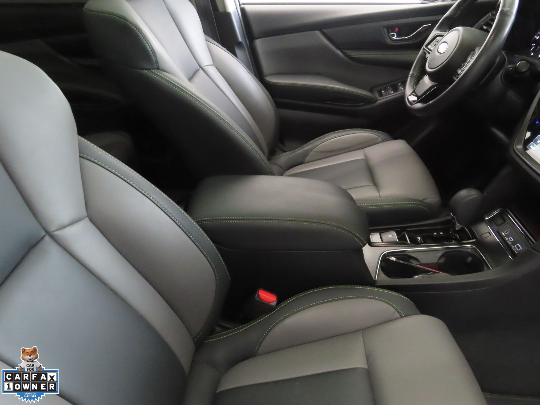 Used 2025 White Subaru Onyx Edition image 26