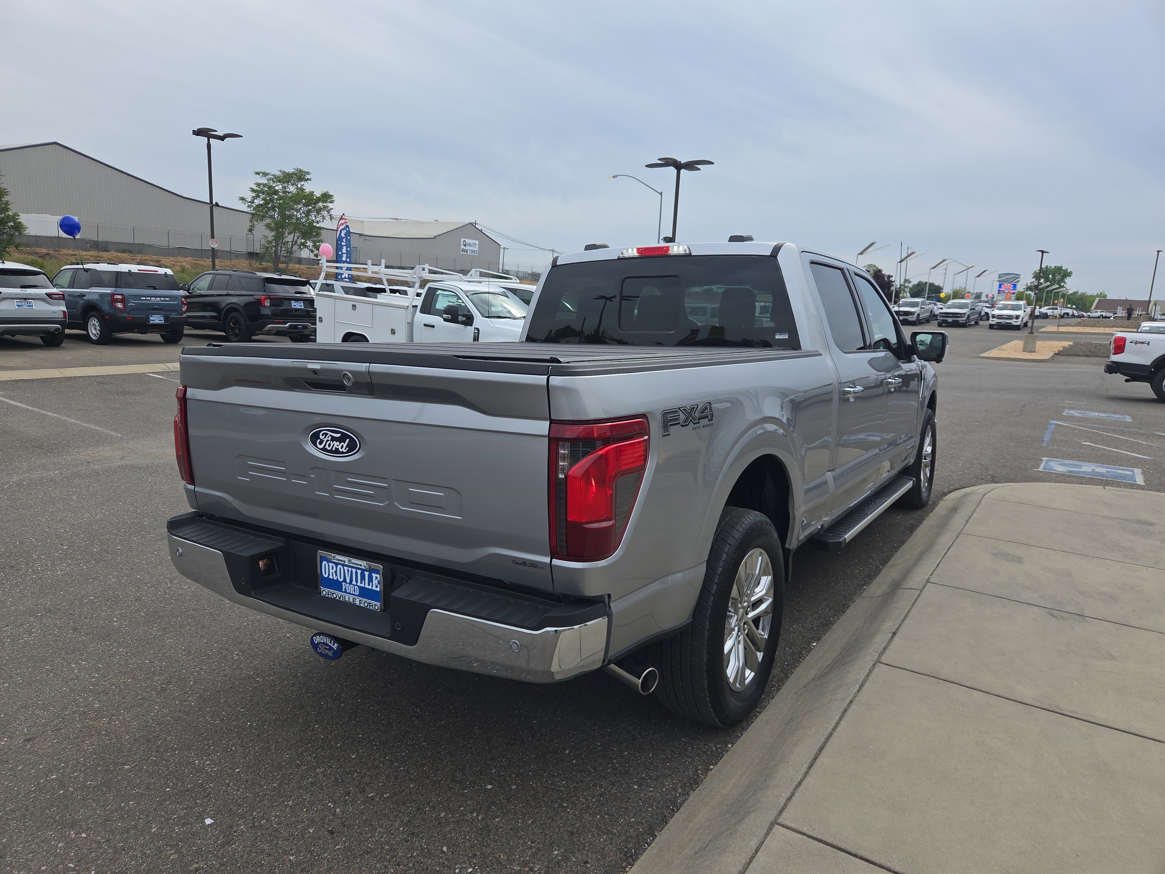 Certified Used 2025 Iconic Silver Metallic Ford XLT image 5