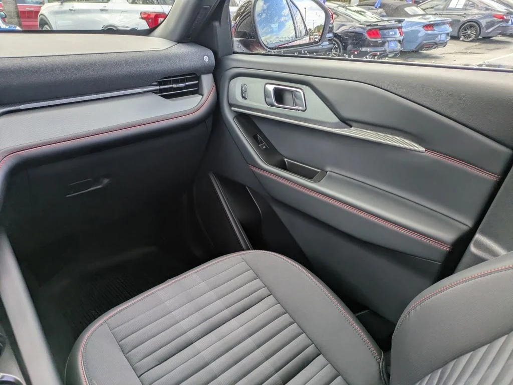 New 2026 Rapid Red Metallic Tinted Clearcoat Ford ST-Line image 20