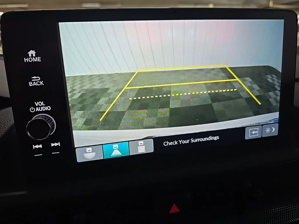 Used 2023 White Honda EX-L image 24