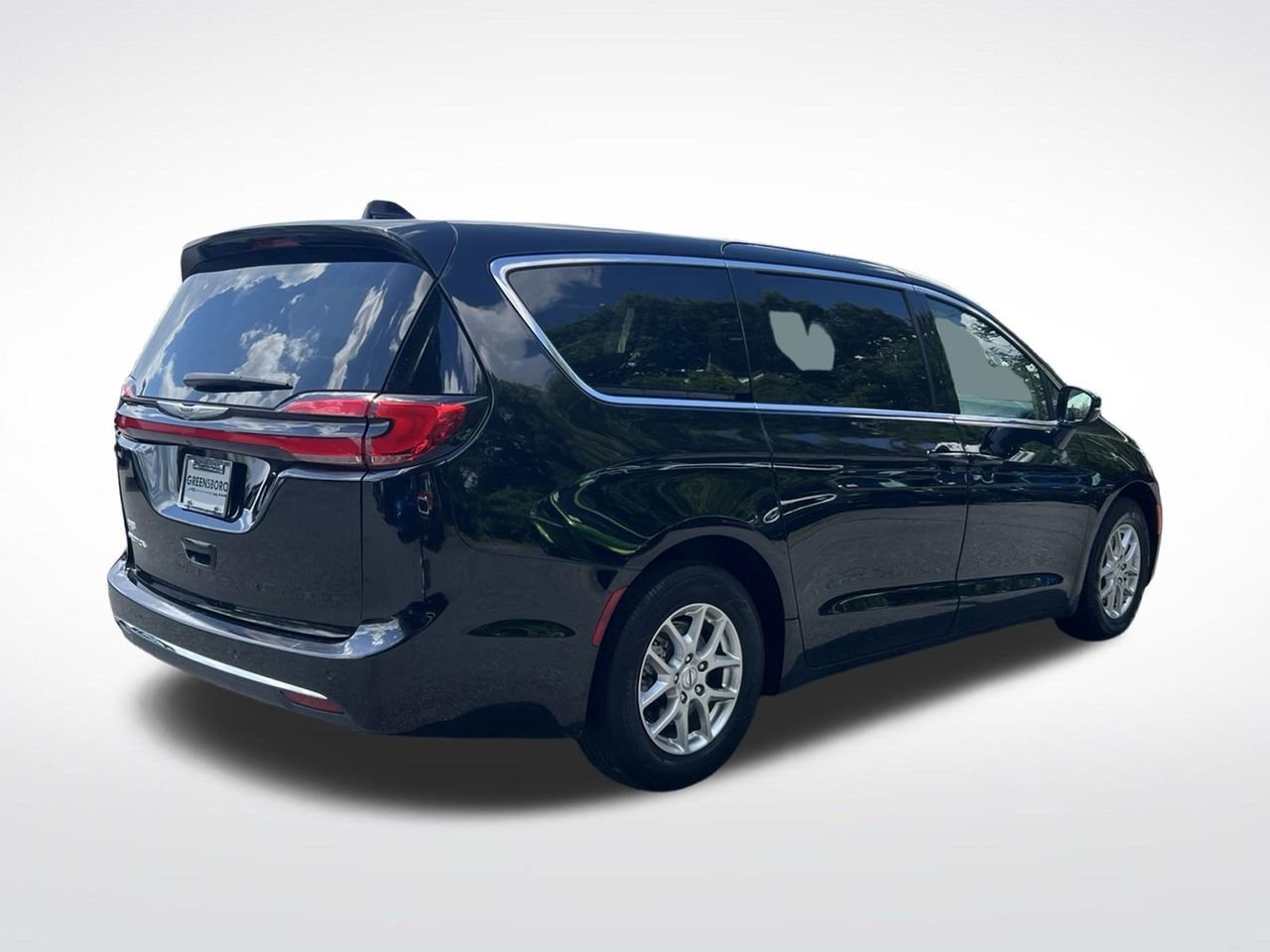Used 2024 Black Chrysler Touring L image 6
