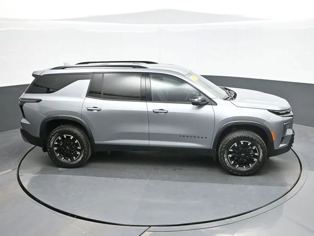 Used 2025 Gray Chevrolet Z71 image 16