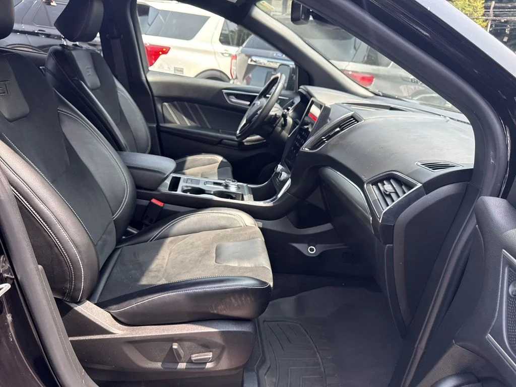 Used 2023 Black Ford ST image 28