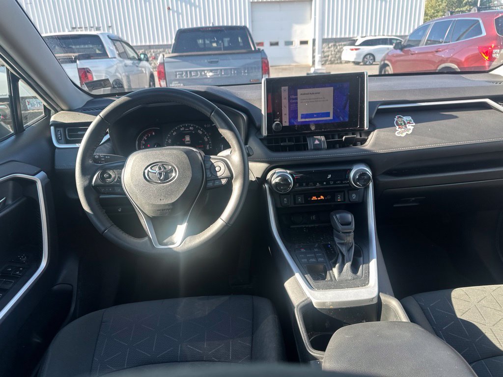 Used 2023  Toyota XLE image 16