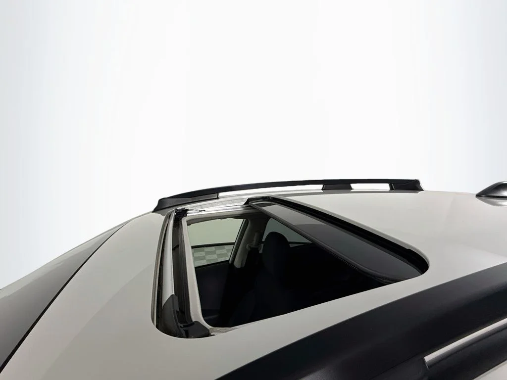 Used 2025 Crystal White Pearl Subaru Premium image 21